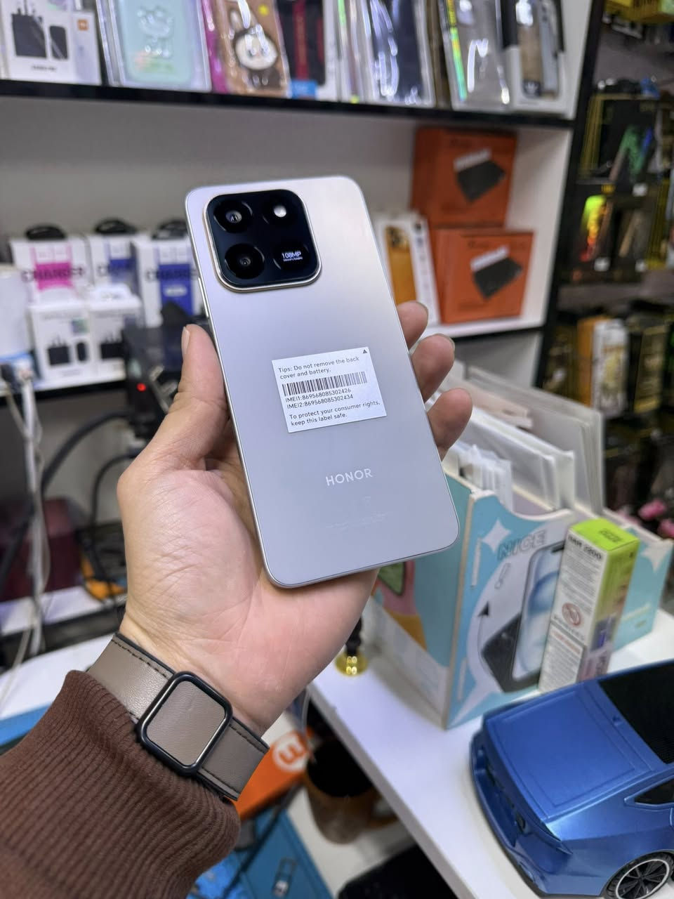 السلام عليكم 🙏🏻

متوفرر كافه الاجهزه المستخدم  والجديد. :✨

ايفون +  سامسونج + هونر + ريدمي + ريلمي + أيتل وغيره ……. 

متوفر ايفون 
13 برو ماكس بطاريات تبدي من 82 واكثر 
12 برو ماكس 
11 برو ماكس
13 عادي 
11 عادي 
اجهزه بلاديه وغير داخله صيانه طبعا ضمان فحص اي قطعه مفتوحه يتم استرجاعه ♥️

متوفرر ايضا قسط ع ماستر الرافدين موظفين 🌷

للاستفسار اكثر :***********

واتساب : ***********

العنوان : السوك شارع كصيبه مجاور باب كراج الزوبات القديم .. مكتب الامير 🤍
