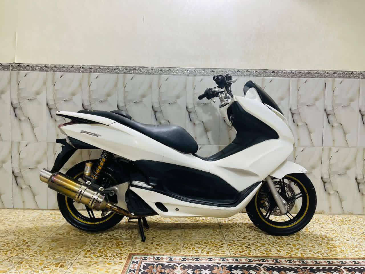 بي سي جيل اول ياباني شرط  حرف جي اف  ماشية 24 

مكينه 125cc مواصفات 150شوتة طويلة علية ادامه كاملة
دراجه حاويه شرط مكانه ناصريه الفضليه السعر 12ورقه وبيهه مجال للشراي
مكلف بالنشر
***********
