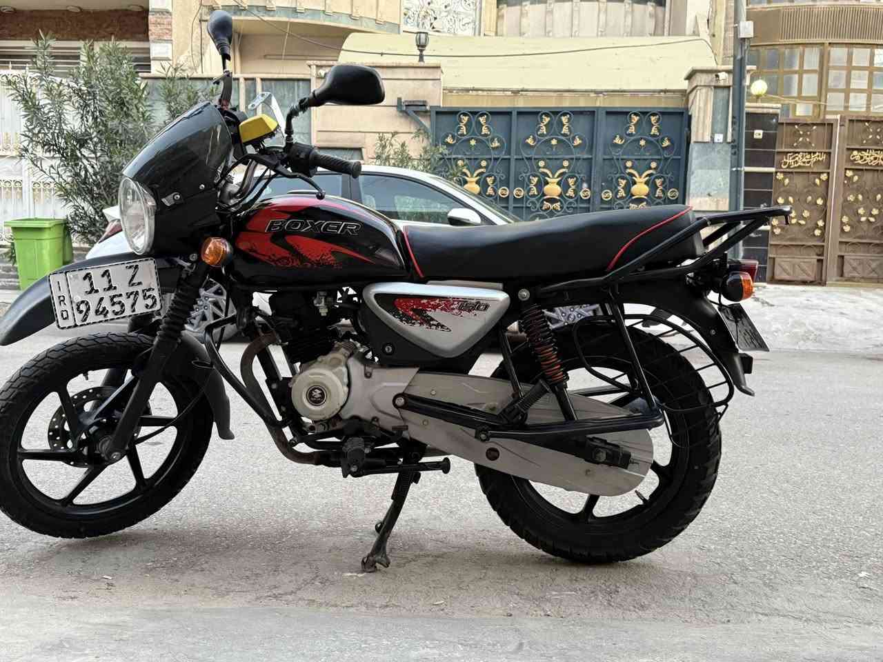 السلام عليكم بوكسر موديل 23 نزول 24 شهر 6مرقم لوحات وسنويه باسمي تحويل ثاني يوم دراجه اي نقص مابيه مكاني الحريه الدولعي
***********
