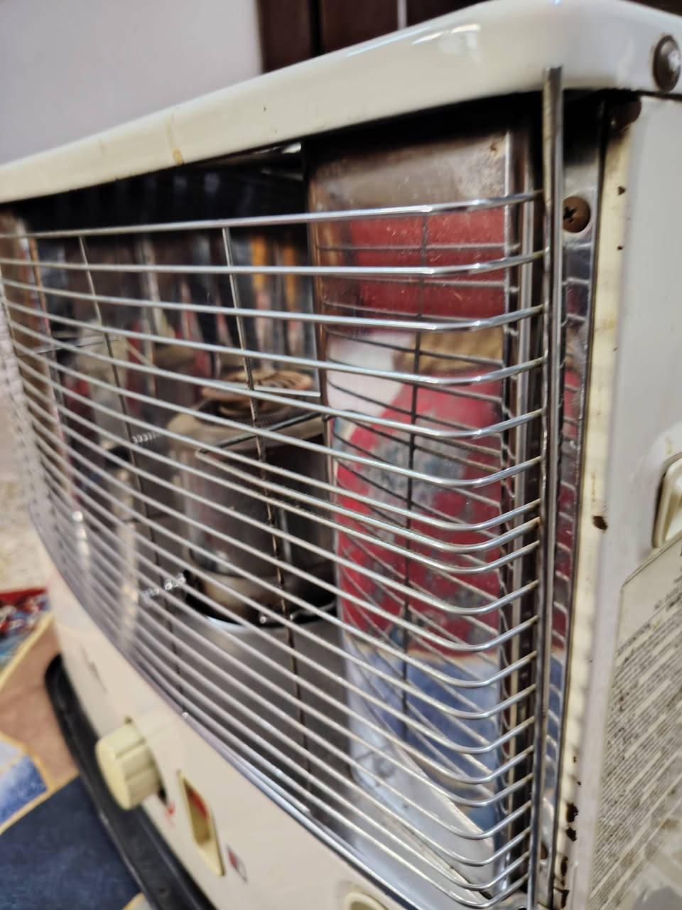 س ع صوبه كيرونه ياباني الأصلي شرط لاهيس بس شويه اطلع غاز و كل عيب مابيه فول نضافه السعر ١٠٠ وبيها مجال مكاني كركوك حي  غرناطه شراي اتصل ***********
