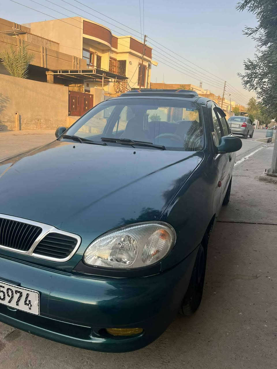دايو لانوس موديل 2000كير اوتو هزة  سنوية ( رقم كركوك  مشروع لل31 ) بسمي كيرو محرك شرط صدر وطايرات جديد اي نقص مابي تبريد كامل شغال  بس يحتاج يحتاج فريزر تتصلح .. كهربائيات كل شغال دفتر بنزين بي ..شرط التحويل سعر 37 اي استفسار خابر الرقم  *********** +***********.. مكاني كركوك
