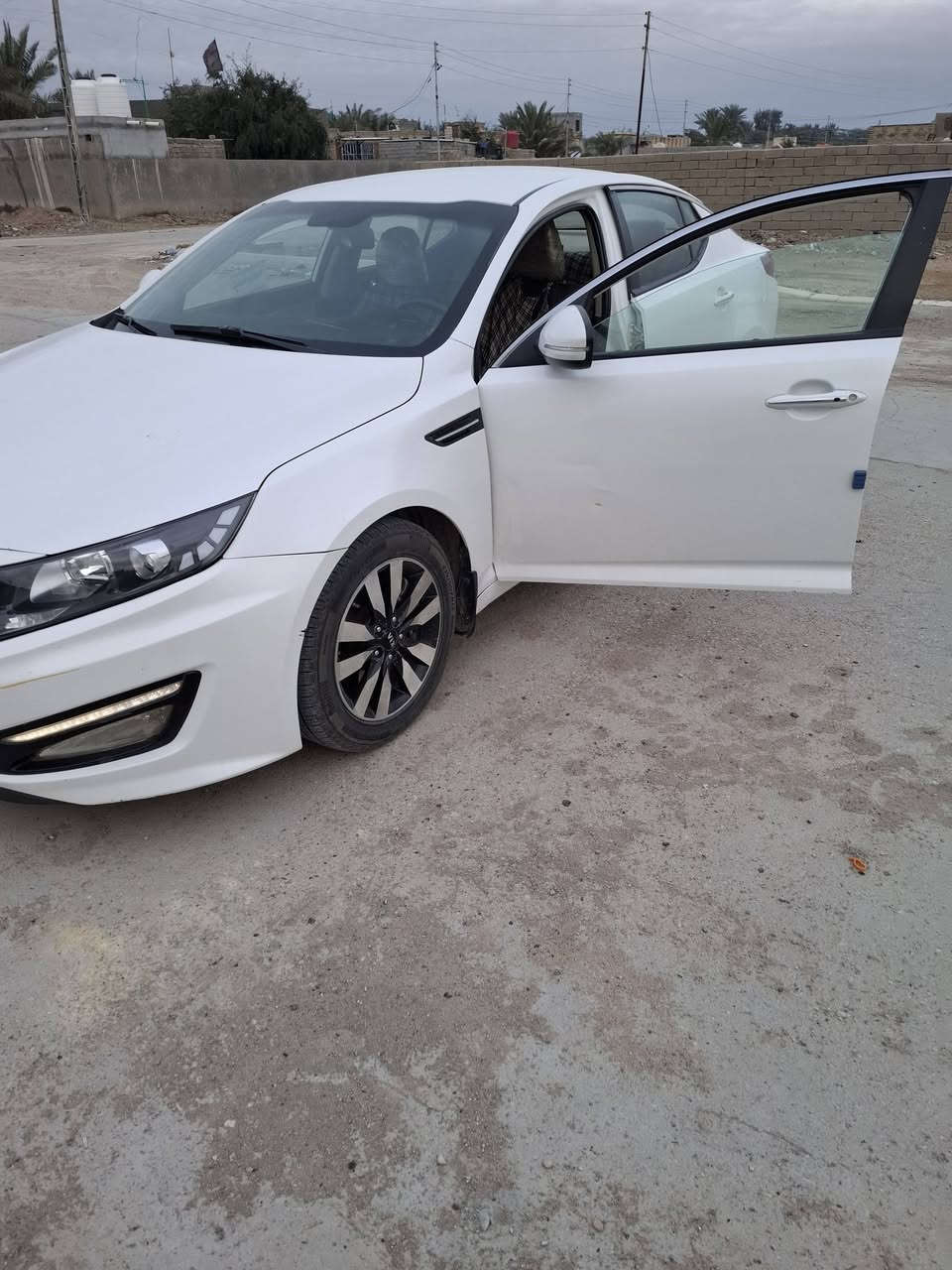 اوبتيما للبيع موديل ٢٠١١ محرك الفين مكان ناصريه دوايه  رقم ***********
