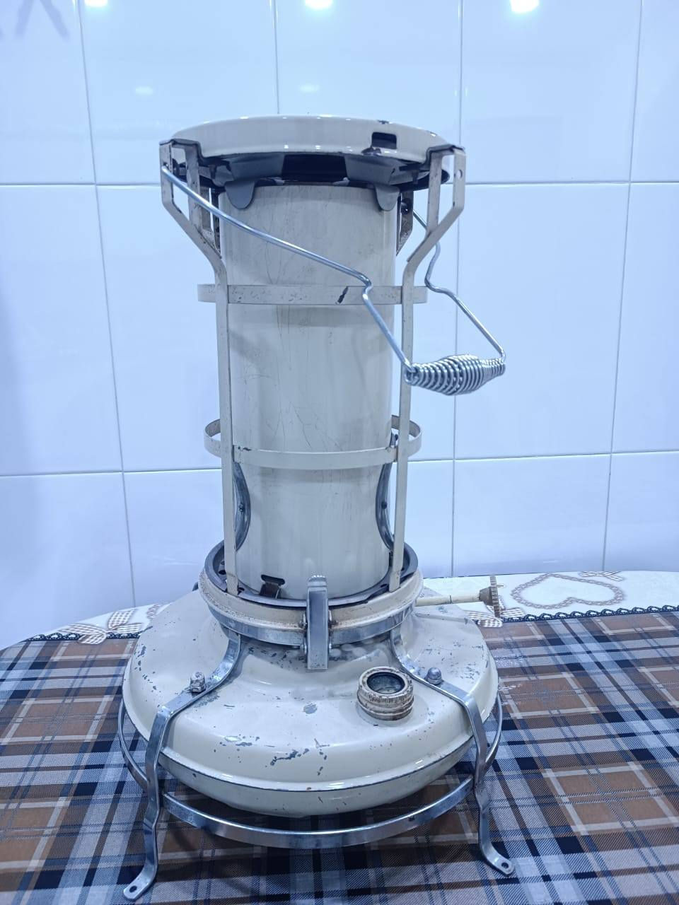 صوبة علاء الدين انكليزية نظيفة للتواصل على الخاص او على الرقم ***********
