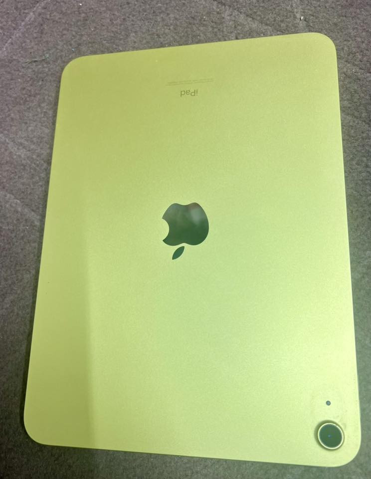 ايباد 10 نضيف جدا جدا الذاكره 64 
السعر 350 قفل 

***********

مكاني بغداد الحسينية
