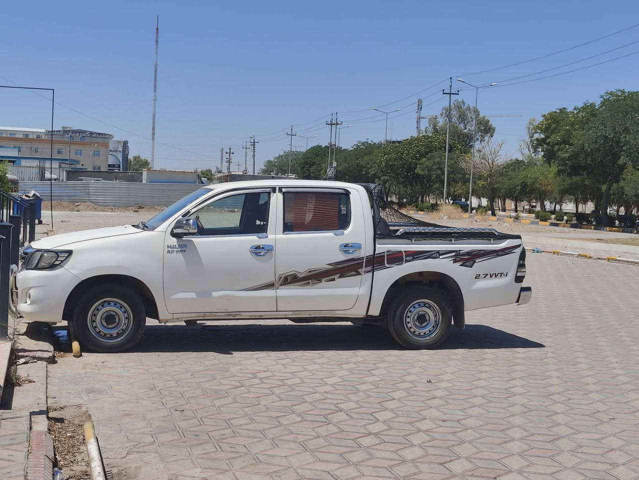 لەسەر ئیزنی ئادمین
السلام علیکم
مەرزیەی ٢٠١٣ پارچە ڕەش لەسەر ساغی 
سەنەوی تا مانگی هەشتی ٢٠٢٨ تازەیە 
بەشەرتی بەناوکردن و هەموو شت 
***********
شوێن:دهۆک

