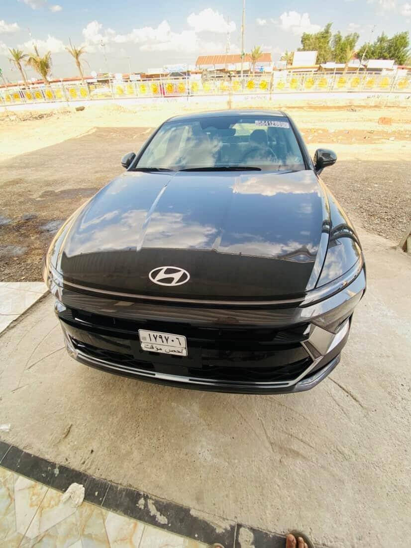 سوناتا  2025 للبيع 180$ سعر بلاش مقارنة بخواتها 
دخول جديد مدفوع كمرك حرة تترقم جميع المحافظات 
منفيست باسمي اني مستوردها وابصملك باي مرور يعجبك
✅ ايرباك بردة وكشن فقط طاك 
✅ عداد المسافة 3الف مايل 
✅ الموديل 2025
✅اللون فيلي
✅مقعد سائق كهرباء 
✅ مقاعد امامية تدفئة 
✅ شاشة كبيرة متصلة كار بلي وابل كار 
✅ رادار امامي و خلفي 
✅ شاحن مبايل واير لس 
✅ تبريد امامي لمس 
✅ بصمة تشغيل وابواب 
✅ تشغيل عن بعد 
✅ هاند بريك كهرباء بصمة 
✅ نظام اتو هولد 
✅نظام تزحلق ونزول مرتفعات 
✅محرك بانزين 4 سلندر 2500CC
✅ ستيرن هزاز للتحذير 
✅ كامرة خلفية دوارة 
✅ افكيشن ونظام ملاحة وخرائط 
✅ اضوية زينون و لد نهاري 
✅ درايف مود 4 أنظمة قيادة
✅ نقطة عمياء بالمرايات 
✅  توقف ذاتي لمنع الاصطدام 
✅ صندوق خلفي كهرباء 
✅ أرضيات كاملة و جك وسبير وعدة وكتلوكات
✅ تخم تايرات بلادي حجم 19 انج 
✅ تحكم ستيرن وتحديد مسار ومثبت سرعة 
✅سيارة جديدة وجاهزة ولا إشارة عطل مشتعل بيها 
***********
***********
