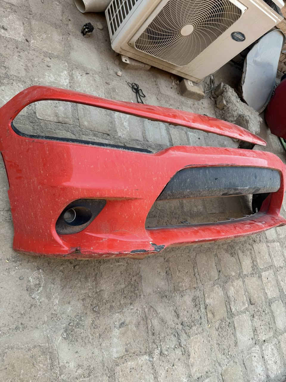 دعاميه خلفيه srt لو برتقالي نظيفه 125
دعاميه اماميه srt بلاديه مال سيارتي وياها ذني شبابيك فقط سعرها 150 
دعاميه جالنجر هلكات فقط جلده 50 الف 
دبلات صفر ابو البطل خلفي 150 قفل الزوج 
مكاني بابل ***********
