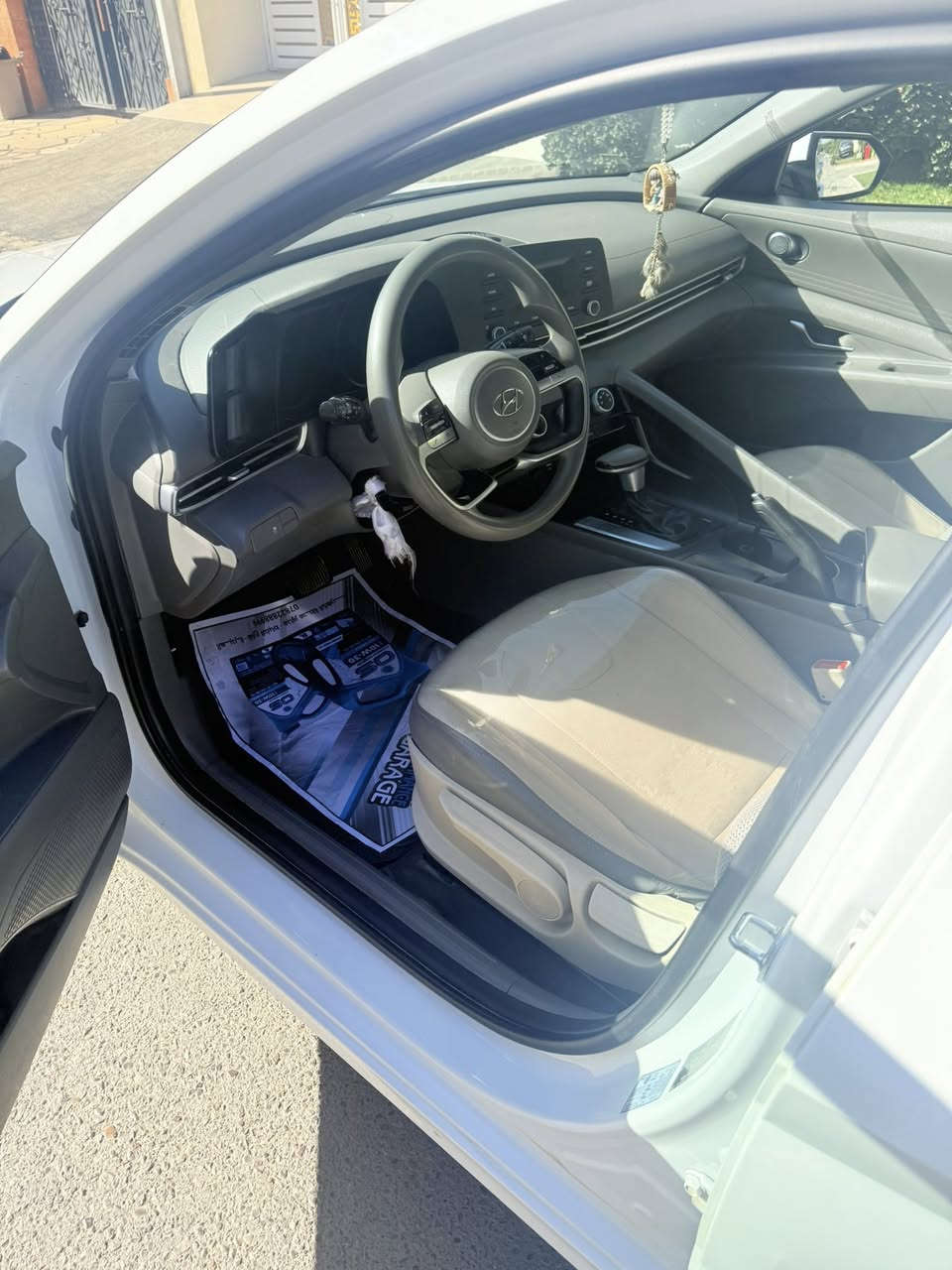 السلام عليكم النترا خليجي موديل ٢٣ مطلوبه للمصرف مقترض وكفيل نفس البيت بيها طخات بسيطه موضح بالصور وسونار موجود السعر ١٣٠ وبيها مجال للطيبين ***********
