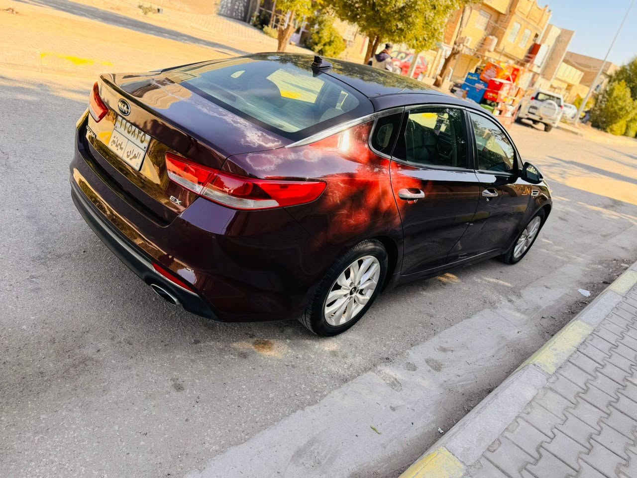 السلام عليكم البيع لو المروس حسب القناعه 
اوبتيما  وراد امريكي موديل2016
سياره فول عده الفتحه 
مواصفات 
بصمه
بصمت ابواب 
كشن جلد 
كشن كهرباء شاير مري مري شفط 
تحكمات ستيرن 
محرك 2400
محرك كير حداديه تبريد كله بلكارتون 
السعر 120وبيه مجال 
كربلاء حي العامل 
***********
