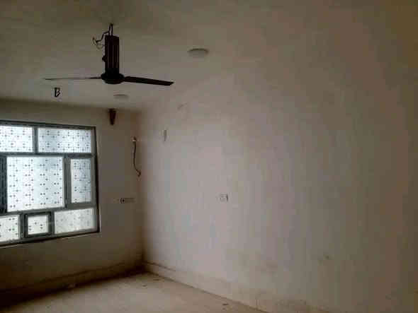 🛑شقة للايجار ابي غرق حي السلام قريبة ع التبليط غرفة وهول ومطبخ وصحيات قيمة الايجار250 للاستفسار الاتصال او واتساب او مراسلة الصفحه ***********
