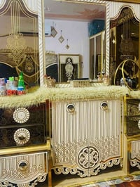 غرفة • للبيع • غرفه اخشاب
