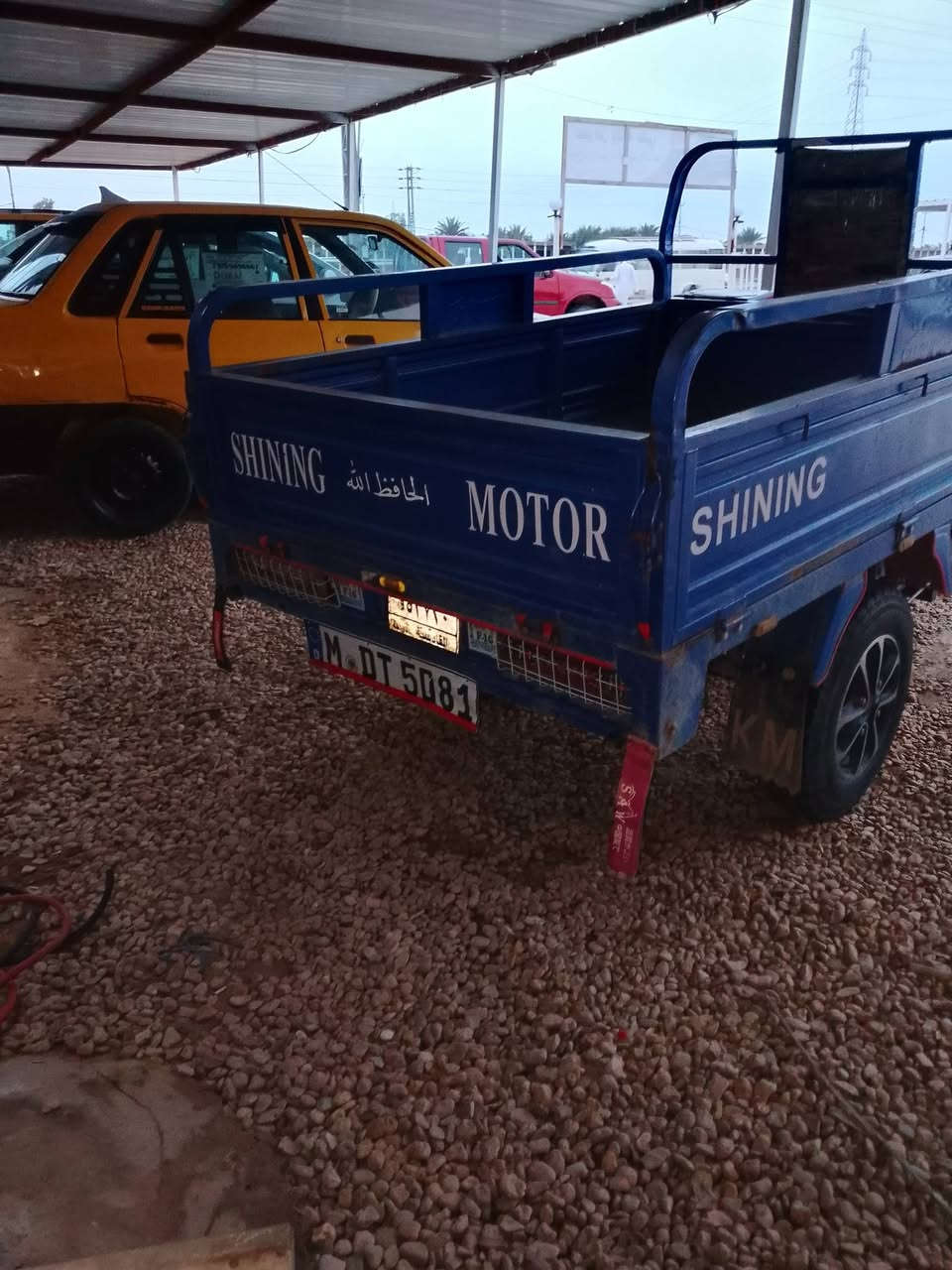 ستوته موديل 23جاهزه سنويه جديده ورقم السعر مليونين ونص مكاني النجف خان النص الاتصال  على ***********
