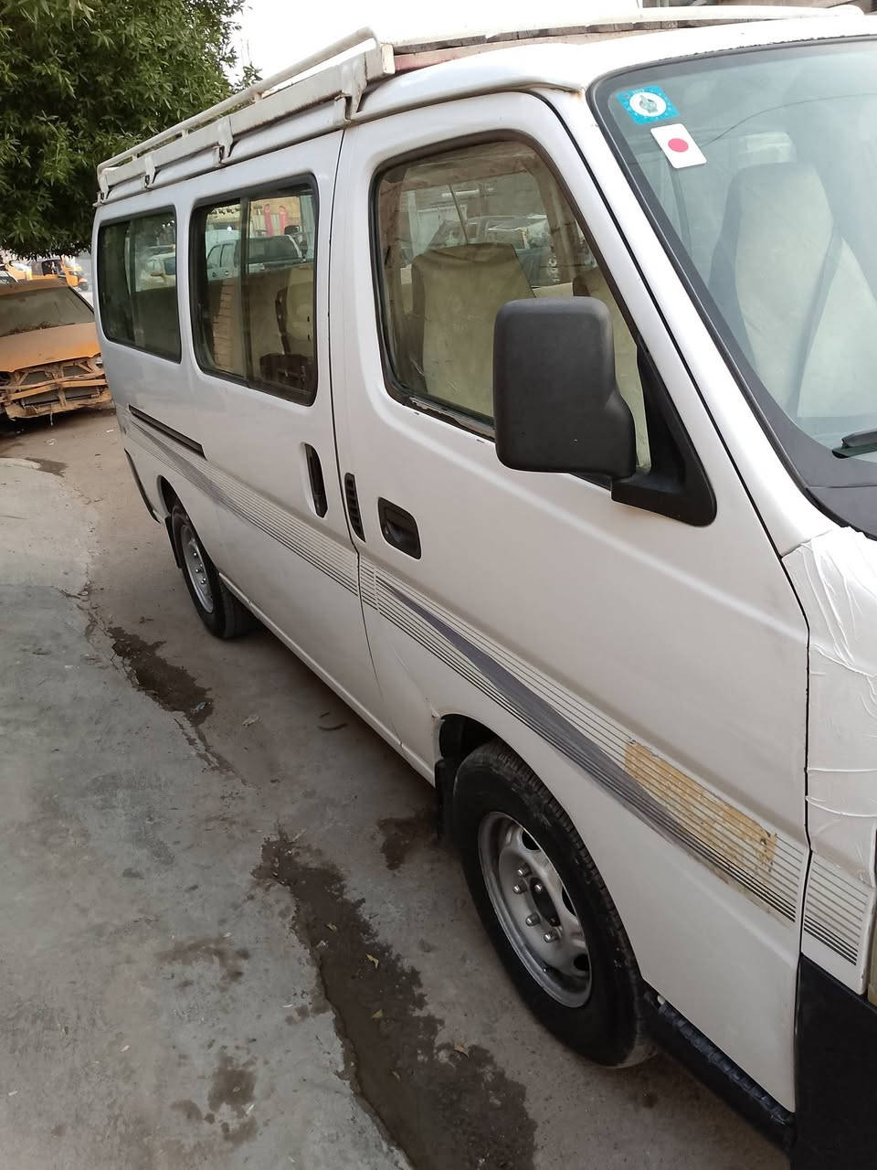 اورفان للبيع موديل 2009 السياره بيها صبغ الربع وره باب السلايت اوقطع مال اخياسات دوشمه تخم تأير صدر جديد بيها مكانات باردللستفسار الاتصال على الرقم *********** بغداد مدينه الصدر السعر ١٢٠ وأبيها مجال
