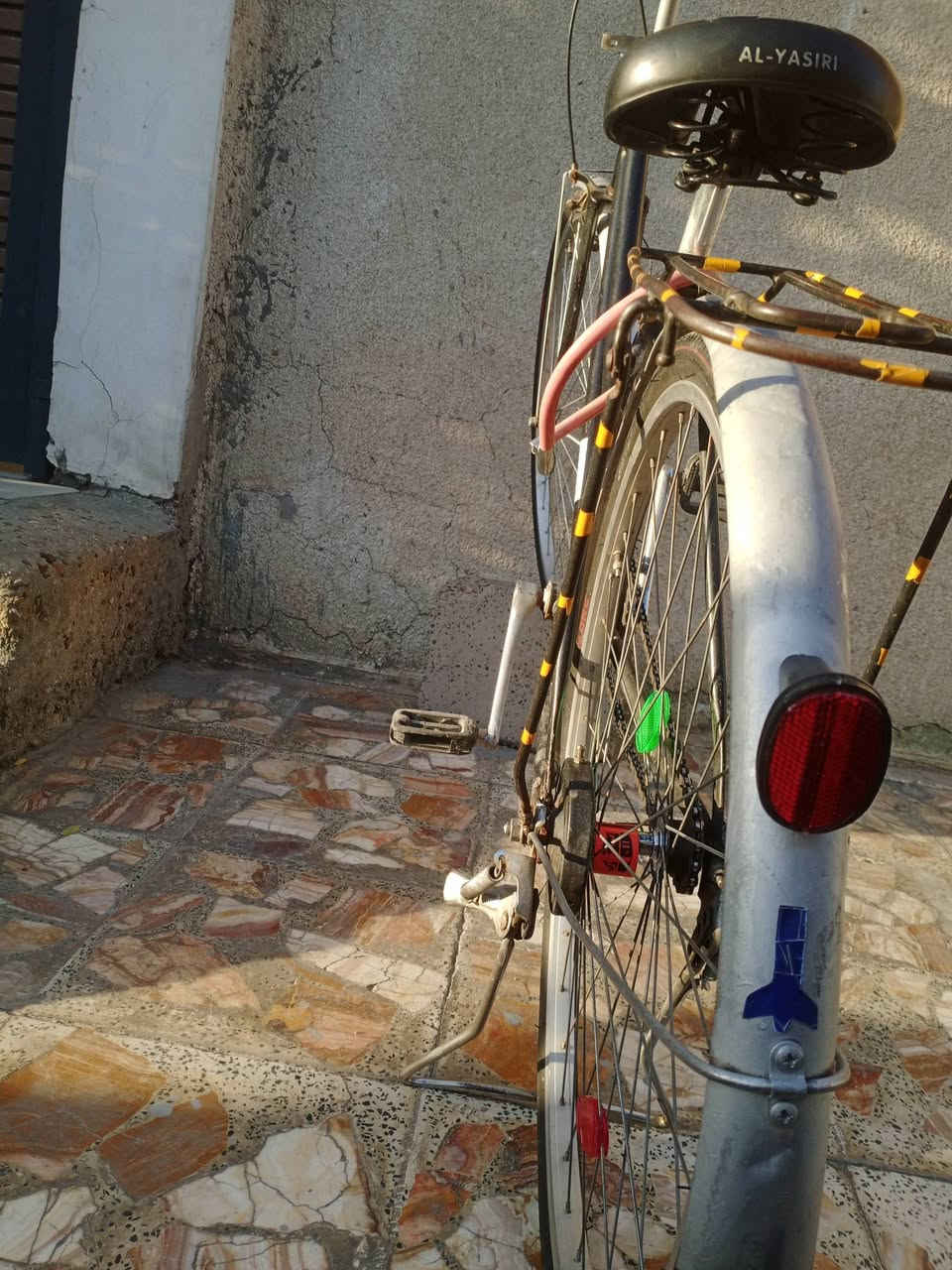 السلام عليكم بايسكل حجم 27 حاويه سعر 85 وبي مجال واللي يحب يتصل على الماسنجر العنوان بغداد الدوره مدخل حي الاثريين


**إذا كنت صاحب هذا الإعلان وتريد حذفه لأي سبب، رجاءا أرسل رسالة إلى الدعم الفني**