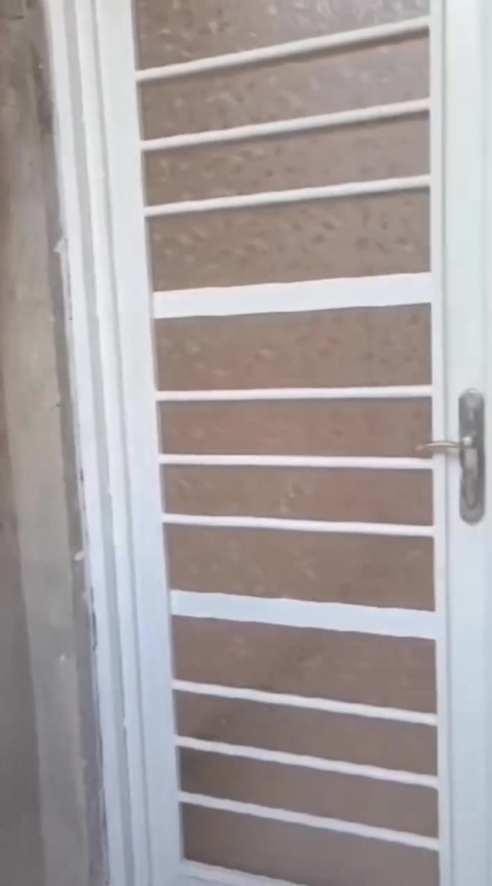 مشتمل للايجار بناء حديث زيرو غير مسكون مساحه 100متر مربع طابق واحد محتوياته غرفه وصاله ومطبخ وكليدور ومجمع صحيات داخليه وخارجيه ومنور عرض الشارع 8متر العنوان فرع حي الرحمن وطريق زوير من يم الملعب اجاره قفل 300الف
‬‏
مشتمل للايجار بناء حديث زيرو غير مسكون مساحه 100متر مربع طابق واحد محتوياته غرفه وصاله ومطبخ وكليدور ومجمع صحيات داخليه وخارجيه ومنور عرض الشارع 8متر العنوان فرع حي الرحمن وطريق زوير من يم الملعب اجاره قفل 300 الف💴
‪***********📞
***********📞
مع دلاليه نصف قدر الايجار 💴
