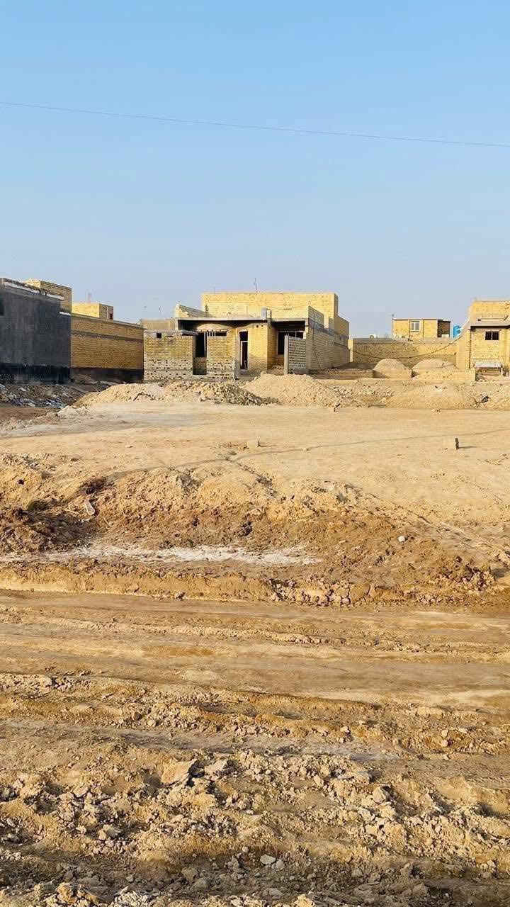 قطعه زراعي للبيع. بيع مستعجل
مساحه 300 متر حي الحسين شارع الي مقابيل سيطره مباشرتا على شارع عشرين 20 

مدفونه ومحدوله وجاهزه للبناء كافه لخدمات متوفره كهرباء ماء مولد 

تبعد عن شارع لعام مسافه 150 متر 

السعر جدا مناسب 20 وبيه مجال قليل 

لاستفسار والتواصل خاص او على لارقام التاليه 

ابو زهراء ***********

ابو امير ***********

نستقبل كافه العروض الطابو والزراعي بيع وشراء في جميع مناطق سوك الشيوخ في مكتبنا الكائن في حي الحسين قرب سيطره مباشرتا
