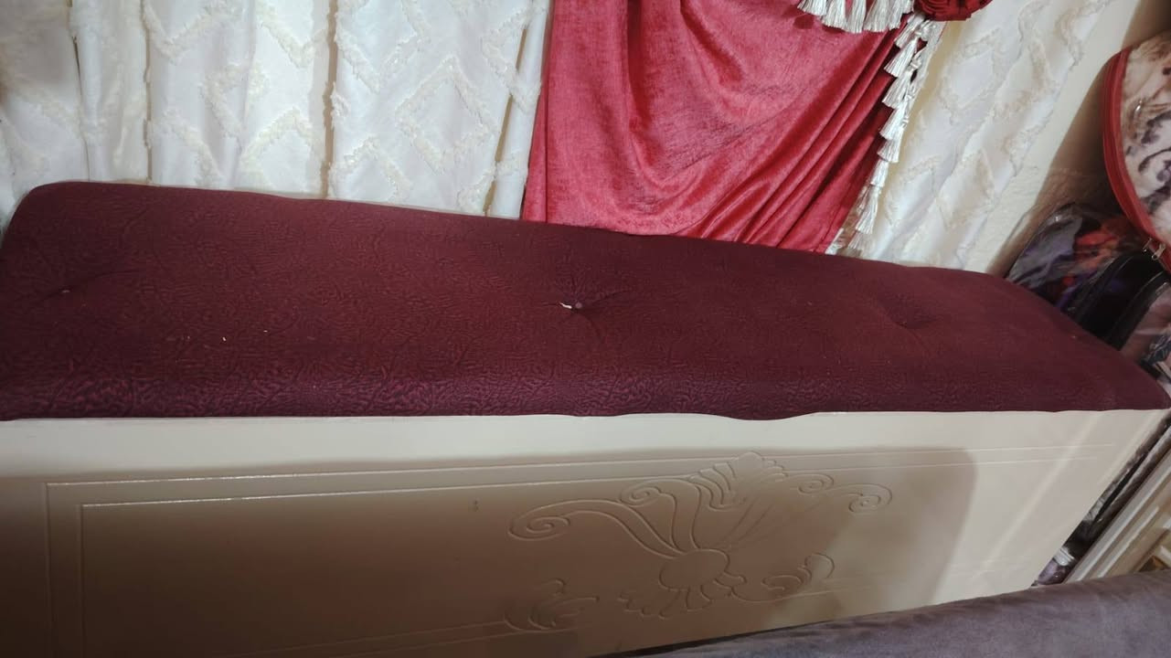 غرفه عراقي تصميم تركي
للبيع تواصل ***********
