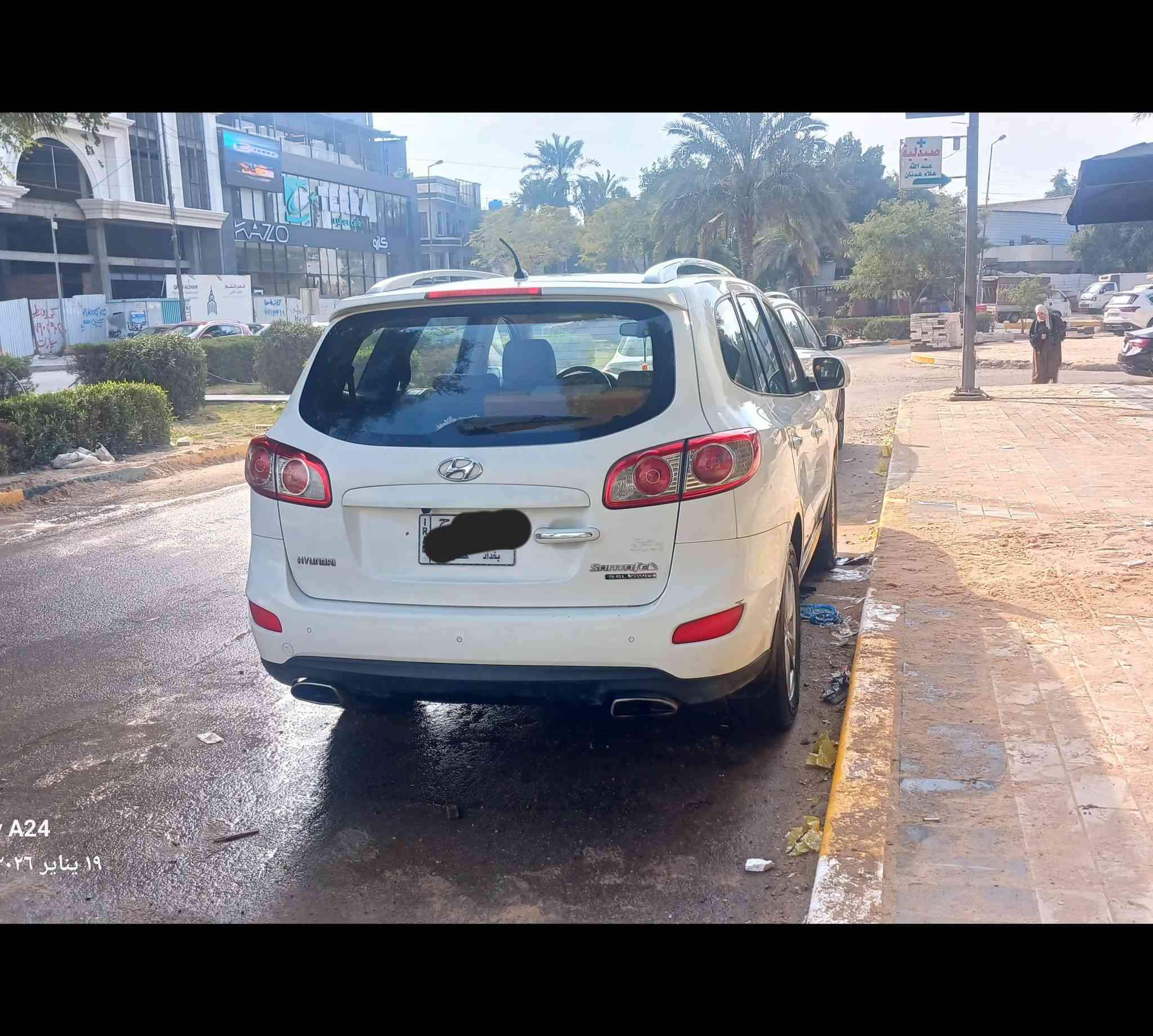 السلام عليكم 
سنتافيا ١١خليجي بدون ضربه 
رقم بغداد 
محرك ٦سلندر ٣٥٠٠
المحرك مجفت تجفيت درجه اولى غراضه  كلهن وكاله تبديل 
*********** العنوان بغداد السعر  ١٦٠
