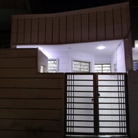 بيت للايجار بيت 100متر طابق واحد  يحتوي على استقبال مع هول ومطبخ حار و...