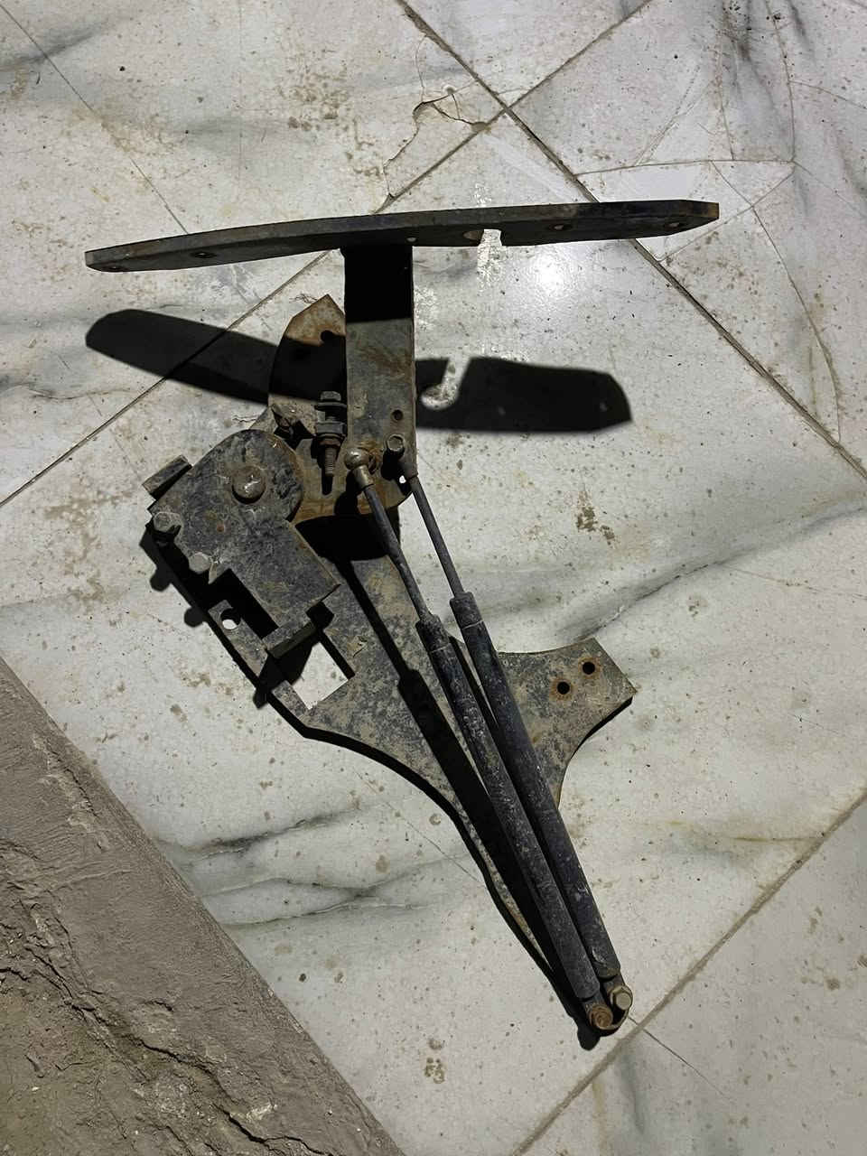 نرمد باب قلاب الي فوق لبيع مكانه بصره لتصل ***********زوج لبيع
