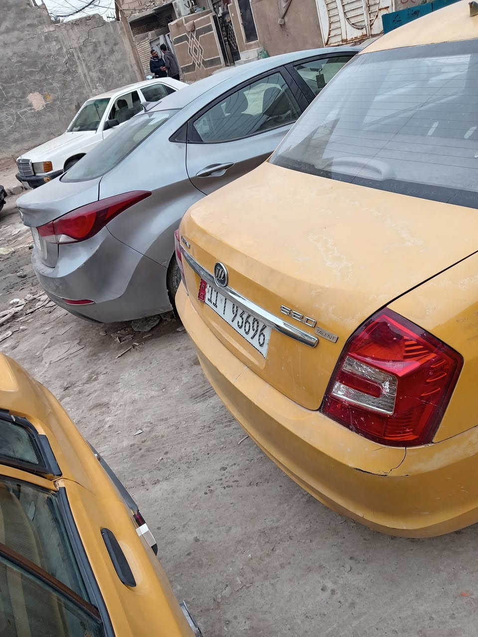 سلام عليكم ليفان 2011 كير ومحرك كورله  السعر ٣٠ بيه مجال رقم بغداد انكليزي مدور نفس اليوم بيه الكير نمره الثاني يفلت شغاله كله من الدعاميه لدعميه عليه غرامه ١٠٠ تنزل من السعر ماله وحداديه ***********
