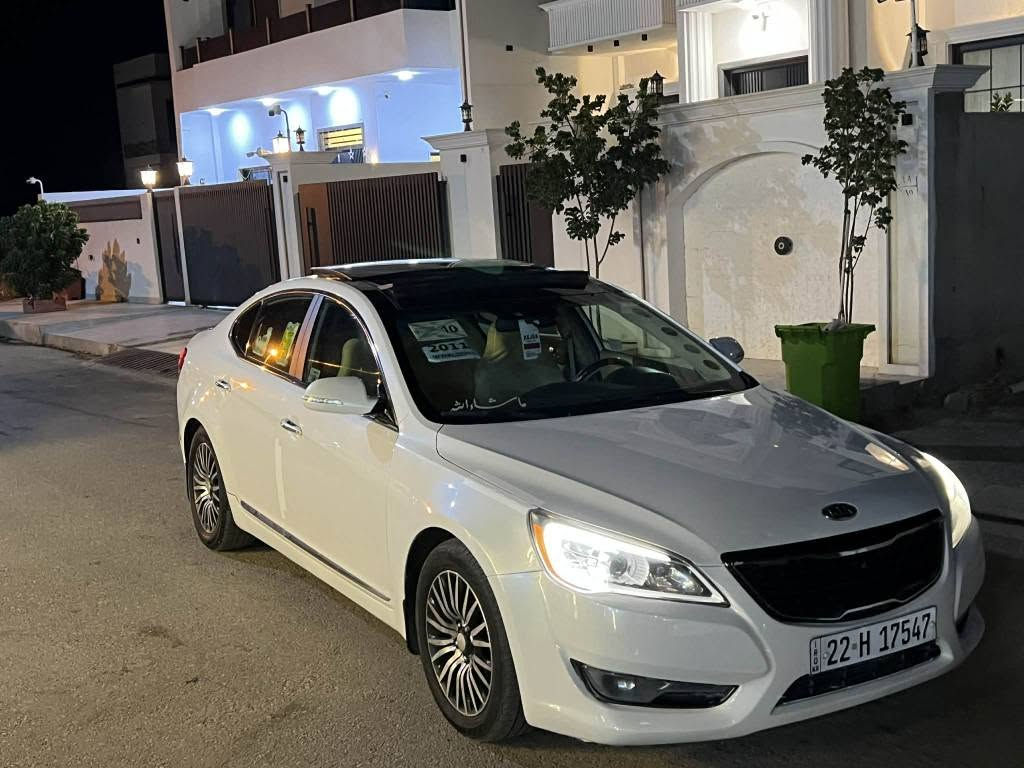 كيا كادينزا موديل ٢٠١١ وارد خليجي بنوراما سيارة جاهزة كلشي شرط بيه ثلاثة قطعة صبغ بدون دواخل جاملغ خلف سائق وباب خلف سائق وجاملغ سكن الامامي شرط الكير والمحرك  وتبريد سعر ٩٥ ومجال سنوية جديدة شرط تحويل عنوان كركوك شوراو ***********....*********** كركوك, العراق
