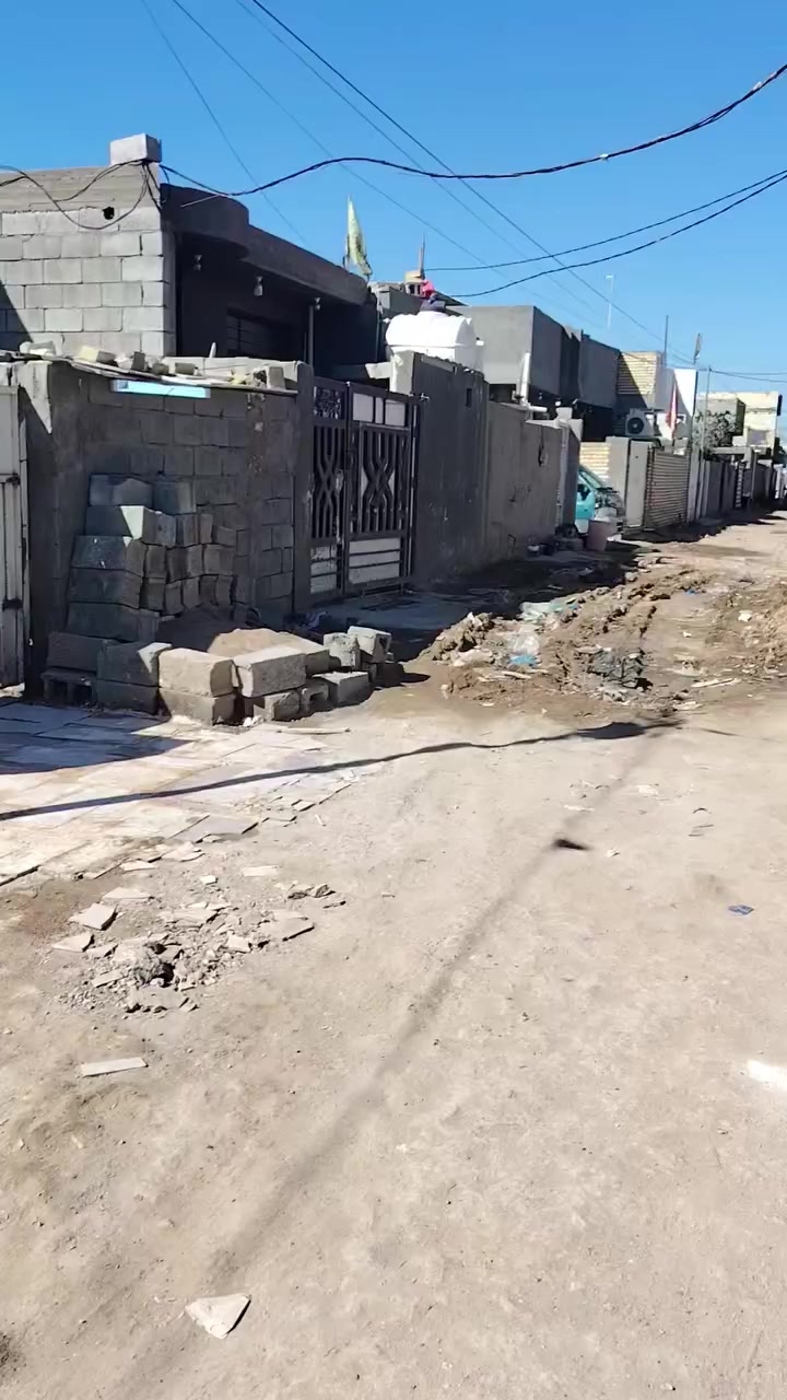 السلام عليكم يعلن مكتب الكوخ للعقار عن بيع قطعة أرض طابو زراعي حي الأسرى شارع حسينية ام الحسن تقريبا نصف الشارع
المساحه 100م
الواجها 6.25م
النزال 16م
السعر 14 قابل للتفاوض للإستفسار مراجعة مكتب الكوخ او الاتصال على الأرقام التاليه
***********
***********
