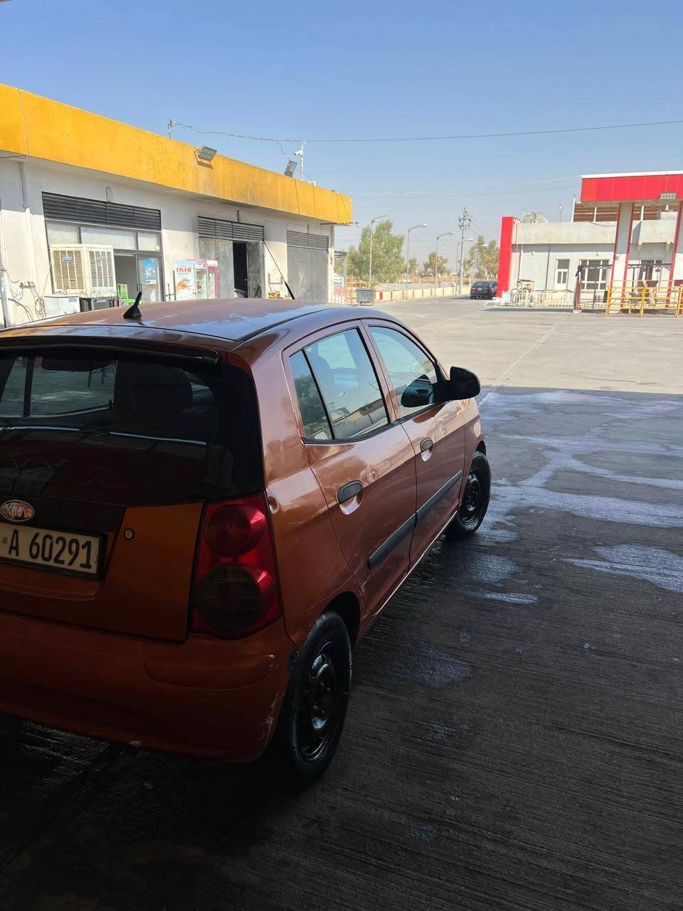 كيا پیکانتۆ
2009
گير عادي
گير و مكينة و تبريد  بي كيشةية
بةس جاملغ سبوخة 
جي جي رةنگي رؤية 
هةزةي نوية 
*********** أربيل, العراق
