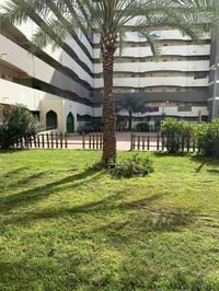 شقة ١٢٠م • عمارة ٧٠٥ • طابق ٩