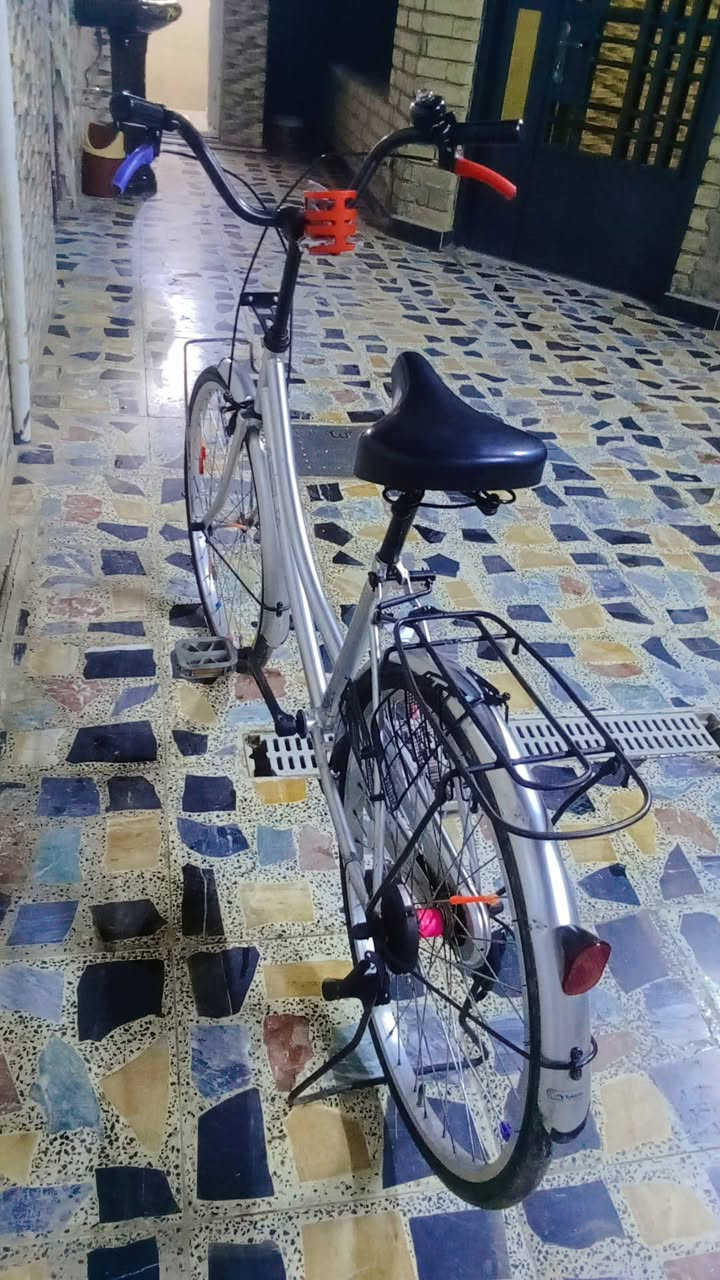 سلام عليكم بايسكل البيع موديل 22
الحجم ربعه وعشرين السفسار رقم الهاتف ***********
