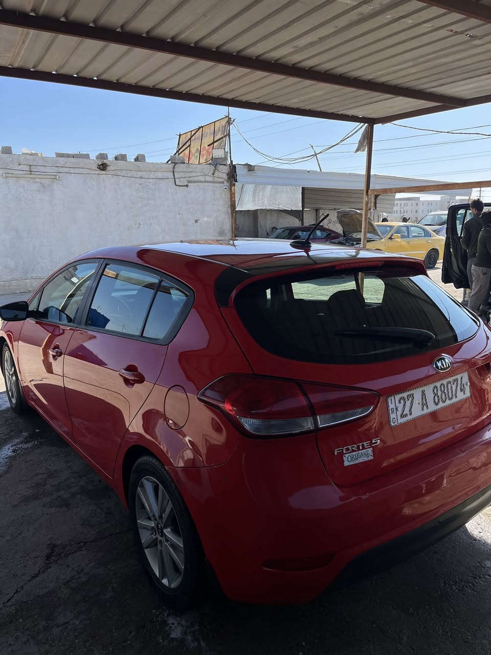 كيا فورتي هاشباك 2016 وارد كندي
سياره حادثه جاملغ وبنيد نفسهن بدون تبديل ليبل واحد وكتاب الفحص بالمنشور

مكينه 2000 جديده لادوانز ولا تنقيص 

السياره جاهزه من كلشي

منضومه ماي 

منضومه بانزين

ومنضومه تبريد 

حداديه ودرايمات 

وتخم تاير 

رقم ذي قار انكليزي ب اسمي

مابيه اي نقص وباقي البدي كفاله من البارد والصبغ والجراد سعره 115 وبيه مجال 

مكاني ناصريه شطره 

***********
