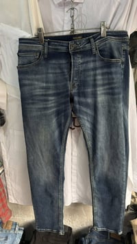 جاك اند جونز • ٣٦ • اصلي غير مستخدم