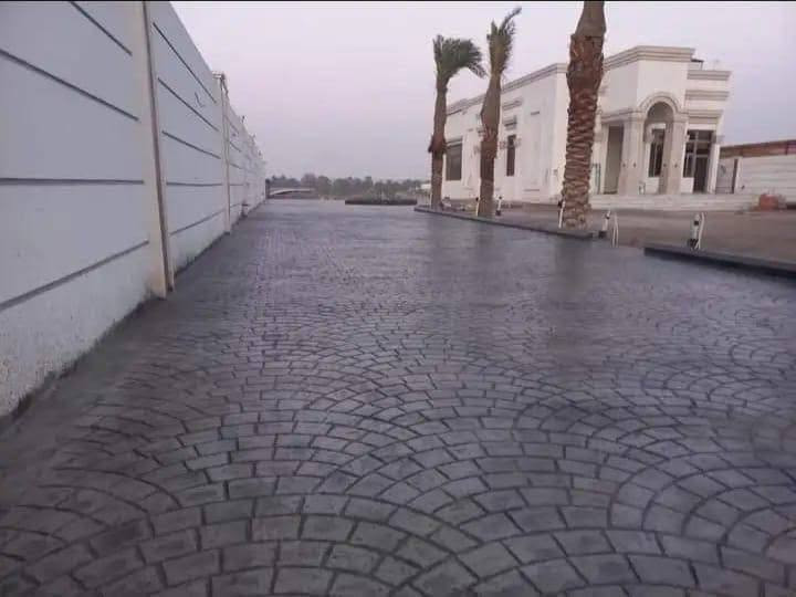 السلام عليكم ورحمه الله وبركاته شركه الجوهره للخرسان المطبوعه والديكورات الارضيه نعمل ديكورات ارضيه والصب العادي  الديكورات الارضيه او الكونكريت للخرسانه المطبوعه بدلا عن المقرنص ... الخرسانه المطبوعه بدلا عن المقرنص لقد حققت انجازا كبيرا في جميع محافظات العراق من منتجعات وارصفه وحدائق وممرات وواجهات بيوت وواجهات شقق سكنيه ايضا ... تتحمل الخرسان المطبوعه ايضا على حمل اثقال كبيره جدا...
للاستفسار عن العمل الاتصال على الرقم ***********
***********
