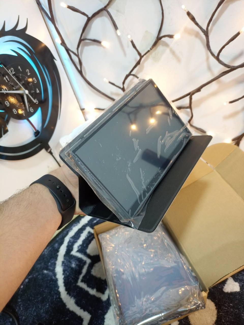 طلعتلي شاشه دفتريه محموله (لمسس)
جماعة الكامرات والتصوير الاحترافي ☑️
لايفوتكم ☑️ تجنن
حجم وقياس نادر 🔥
غلاف تفتري مقاوم للماء ☑️
بيها منفذ hdm+تايبسي☑️
تربط على 👇🏻☑️
 على كاميرات التصوير+موبايلات+تلفزيون☑️

كامل ملحقات 🎁

على اول تم 85 الف 
للتواصل 📞***********
يوجد توصيل 🚕

فضلا وليس أمرا متابعه 🙏🏻
