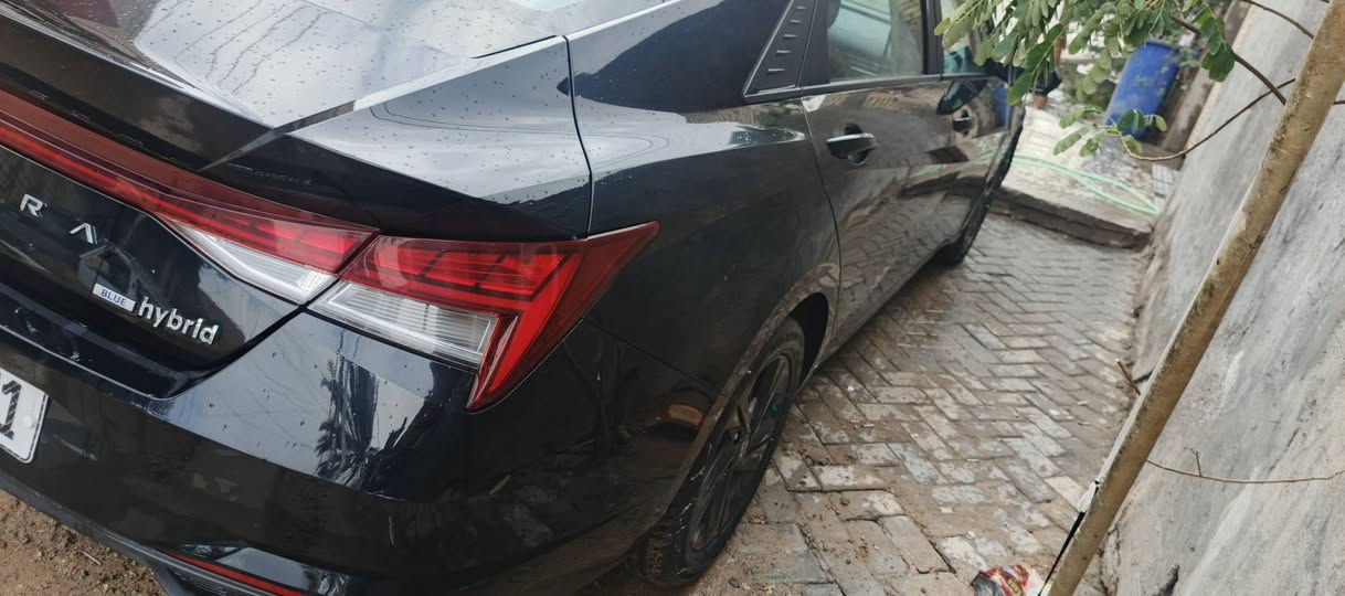 لنتر 2022 وارد امريكي صور الحادث موجوده بدون صبغ ولا ايرباك فول عده فتحه  سونار موجود ماشيه 51 ألف سياره هايبرد مكينه وكير وصدر تبريد بعده شركه مكاني بغداد السعر 135 
***********
