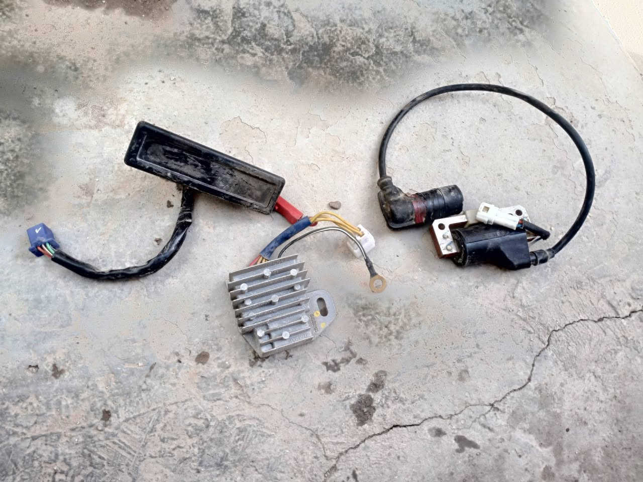 متوفر غراض تكتك تي في اس بيهن جديد وبيهن نظيف كلش مكاني بغداد للاستفسار ***********
