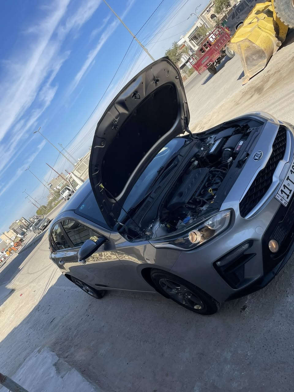 سيراتو مديل 2019خليجي 1600دوش سياره كفاله عامه عده الهلال الخلفي صبغ اثر شخط وبيها شخط بين البابتين مثل مموضح عندك كير مكينه صدر تبريد كله عل وضع شركه سعر ١٣٠ العنوان حي جهاد ***********
