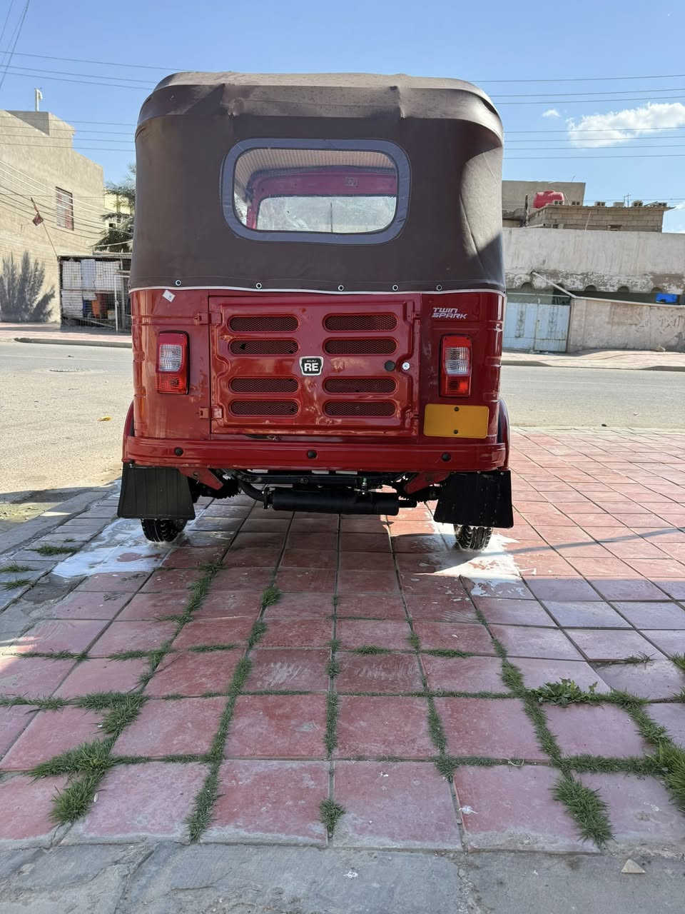 تكتك للبيع ٢٠١٨
أوراق مكاني بغداد جسر ديالى القديم 
رقم الهاتف ***********
