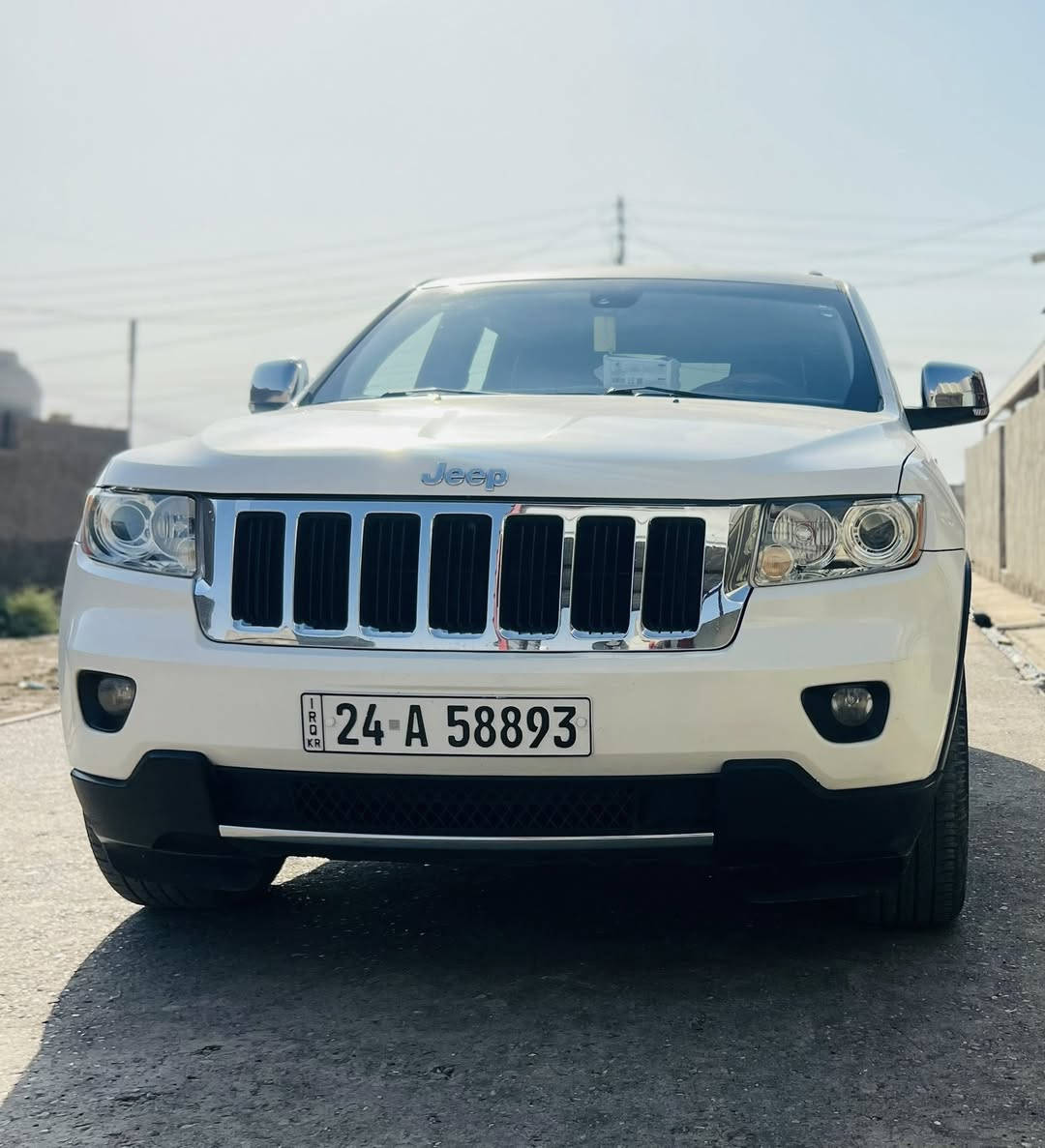 السلام عليكم 
جيب 2011 فور ويل للبيع وارد امريكي 
سنويه ورقم جديد بأسمي تحويل مباشر
فول فول لمتد 
مكينه 6 سلندر 3600 
تشغيل عن بعد+ اشاير بالمري+ سماعه دمام خلفي
بانوراما - ماوس تحكم وضعيات القياده 
كشنات كهرباء خزن ميموري جلد 
تدفئه 
تبريد بيانو 
تخم تاير- باتري - صدر 
كله جديد
حادث خاص 
السعر 160 بيهه مجال بسيط 
مكاني بغداد المعامل ***********
