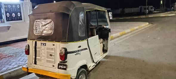 سلام عليكم تكتك للبيع موديل 2022 شهر 5 رقم وسنويه  تكتك مكينه مكفوله وخير من الله والكشر شوفت عينك السعر 6100 وبيه مجال حك الجيه ***********
