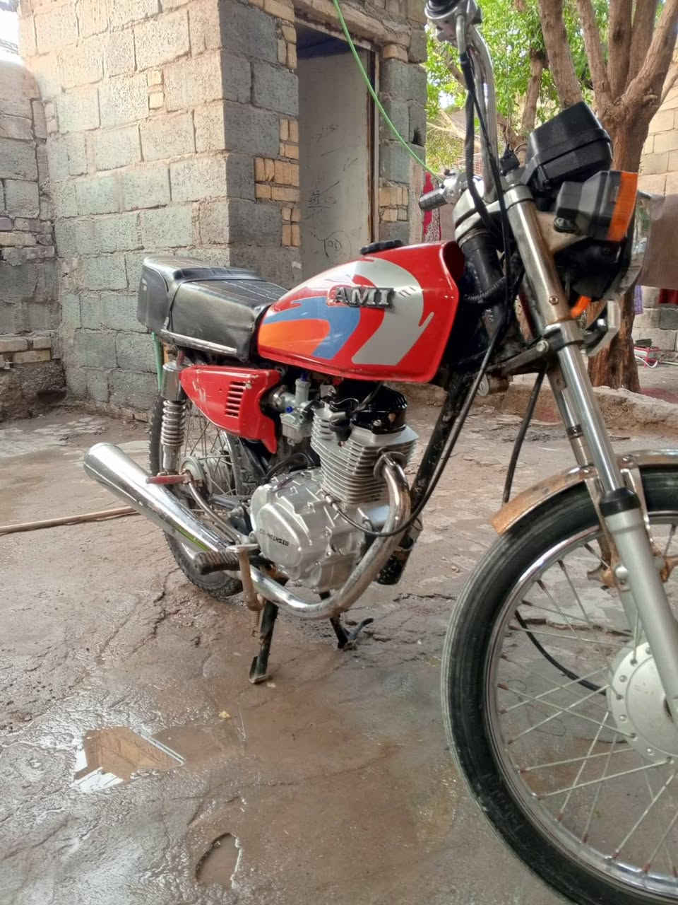 دراجه للبيع بدون سعر 650 شراي يتصل ***********
