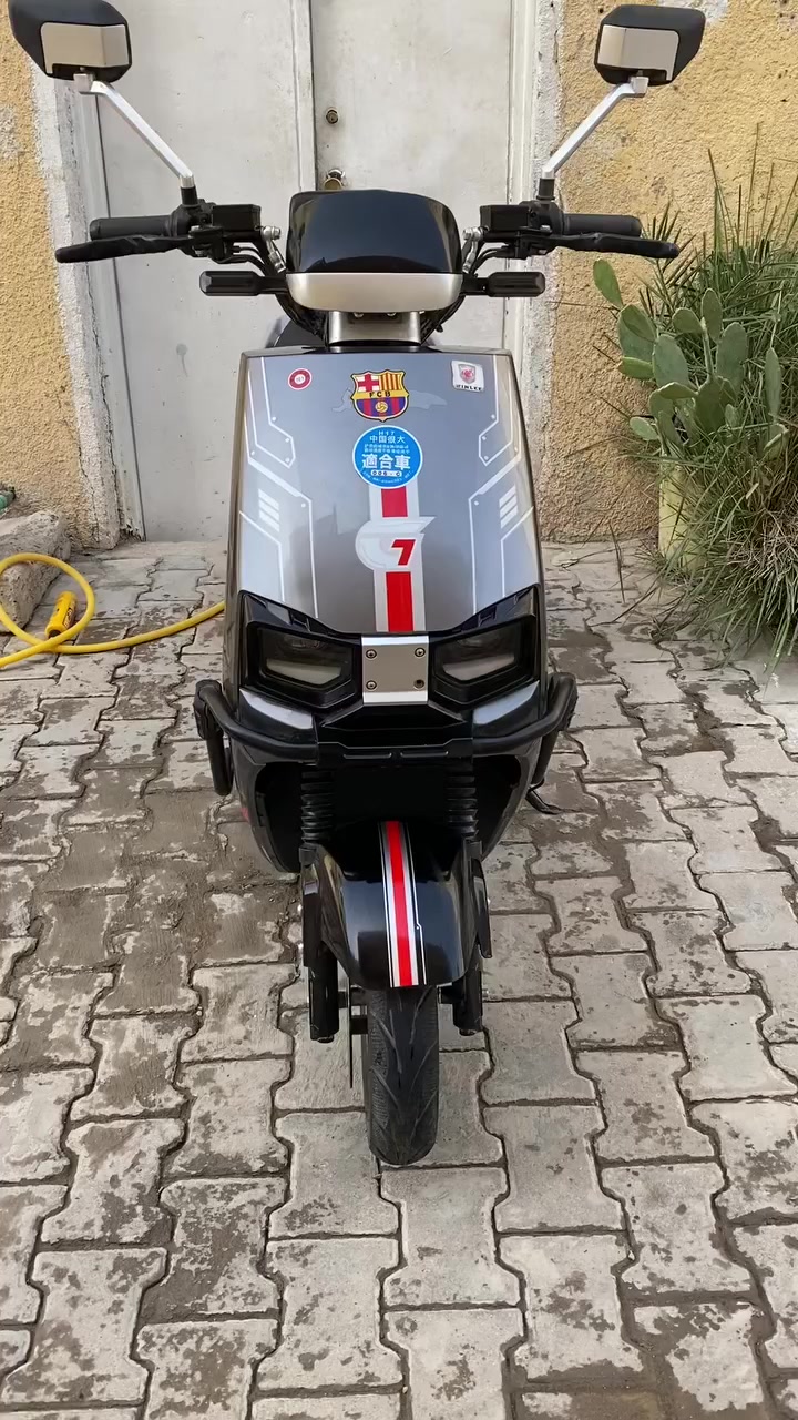 سلام عليكم دراجه لبيع نوع دراجه وحش سعر 675وبيه مجال قفل 600مكان بغداد الإسكان شارع 23مقابيل كليه مأمون استفسار ***********
