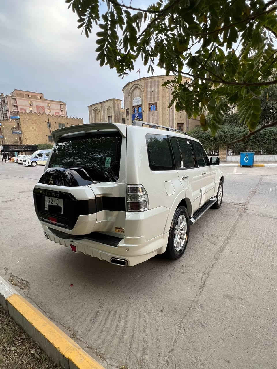 السلام عليكم

بعد التحية والاحترام

باجيرو 2019  حبتور   علامات ذهبيه 
خليجي نظيفة جداً جداً
السيارة  مكفولة من الصبغ والتبديل  والبارد حتى الدعاميات بدون صبغ

تبريد ثلج بدون فصلة او شي  غرفتها جديدة لوك 

المواصفات 
محرك 3800 
فتحة سقف 
دمام
تحكم ستيرن 
جلد اصل
كشنات كهرباء 
دوش لايت
8 اير باك
زينون بلادي
٧ راكب
نظام الدفيلوك
ثلاجة
ماشيه 60 الف حقيقي شرط الفحص
مري شفط
ترحيب بالمري
3 قطع تبريد

مكينه وكير بشرط ممفتوح صدر امامي خلفي  كلة بشرط 
 
 رقمها اربيل بأسمي رقم وهزه وفحص وسنويه كله جديد  لل2031 سويجاتها وكتلوكاتها وجنطتها وكاعايتها كلها كامله

 مكانها بغداد العامريه

السعر 238 وبيها  مجال

***********
