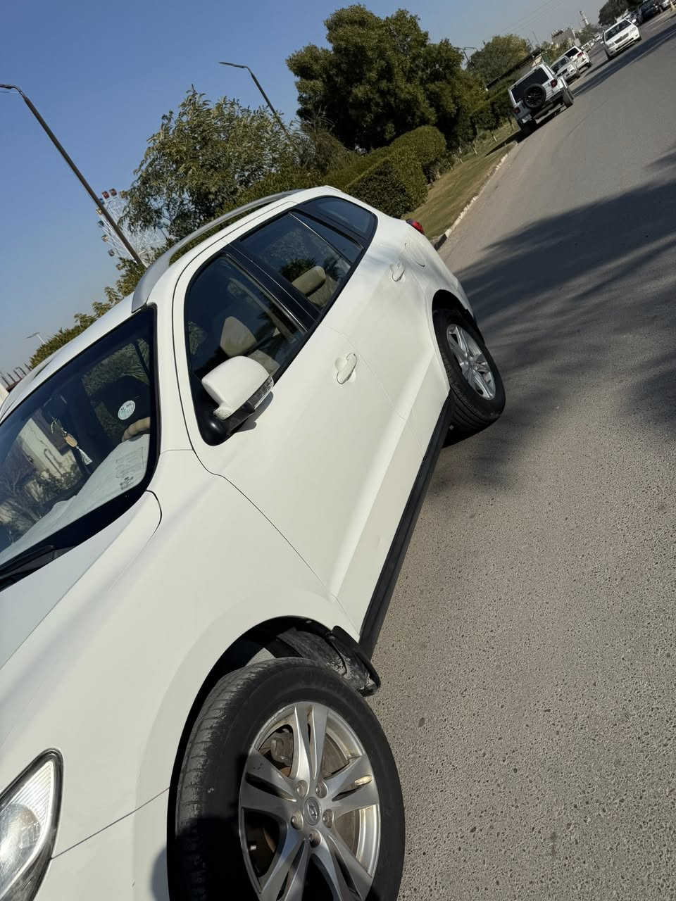 سلام عليكم للبيع سنتافيا ٢٠١٢ وراد خليجي مال شركة عامة مكينة ٦ سلندر ٣٥٠٠  كفالة عامة من صبغ ماشية ١٢٦ مكان سيارة بغداد حي جامعة لسعر١٦٣ رقم هاتف ☎️ ***********
