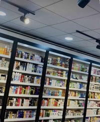 موظفة • محل كوزمتك • خبرة بالتعامل