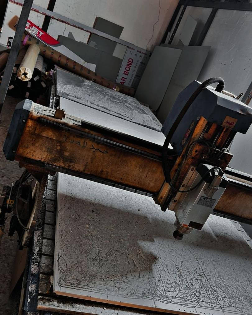 للبيع 
طابعه يوفي فلات قياس ١٢٠سم *١٠٠سم 
نوع  انفنتي 
طابعه فلكس ٣.٢٠م   ٢ هيد نوع الهيد xp600
طابعه فلكس قياس ١.٦٠م نوع الهيد xp600
مكينه سي ان سي cnc قياس ٣.٢٠م 
المكائن كلهن شغلات و اي مشكله ما بيهن
موقع السعدون ساحة النصر 
للاستفسار ***********
