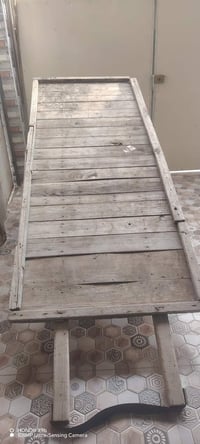 عربانة • للبيع • بيها مجال