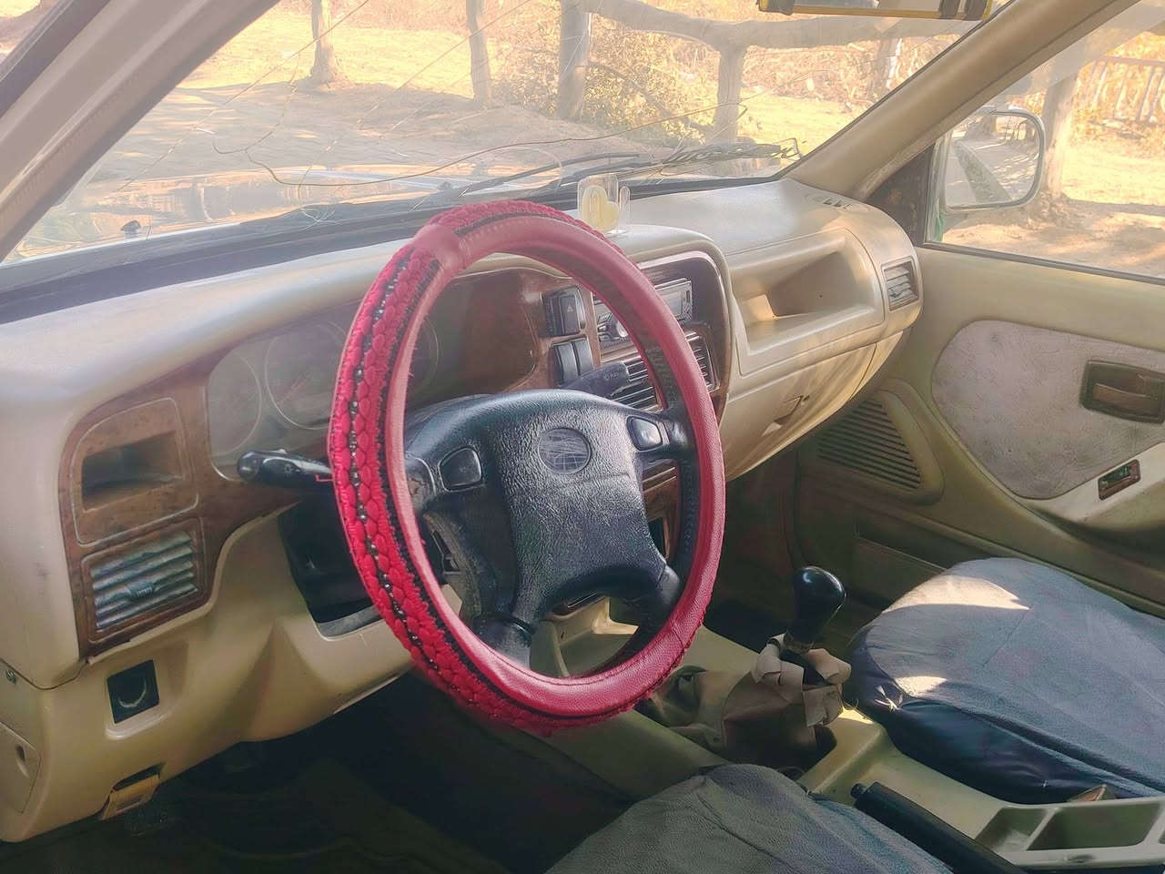 السلام عليكم بيكم كنوه 2007مكفوله من الضربه و التبديل سياره حلوه مال جناي جاهزه برغي نجف انكليزي سنويه مجدده 30مشروع وطني السعر 35وبيها مجال الاتصال *********** مكان نجف
