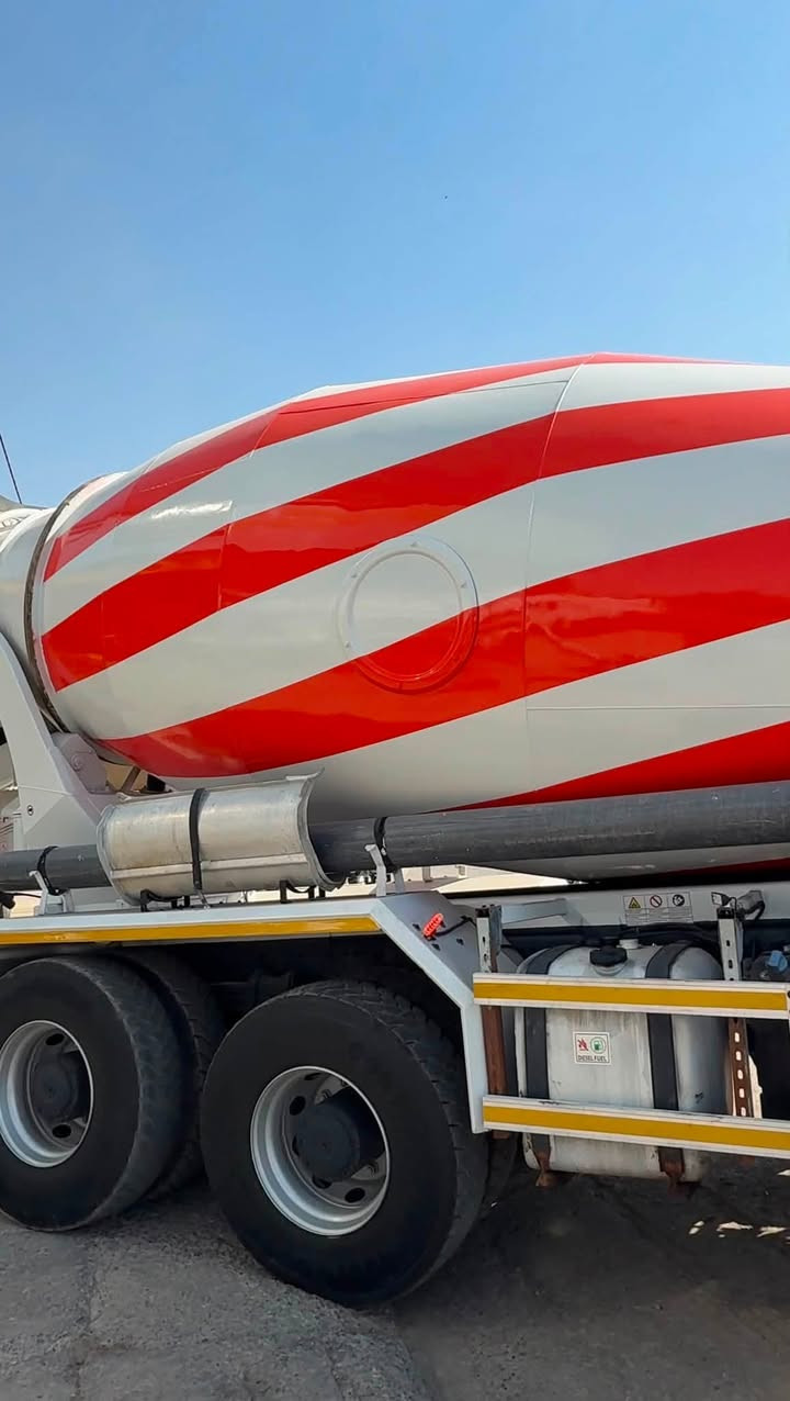 Mercedes Benz mixer trucks #machine #excavator #australia #jcb #usa #fbreels #fyp #canada #mexico


**إذا كنت صاحب هذا الإعلان وتريد حذفه لأي سبب، رجاءا أرسل رسالة إلى الدعم الفني**