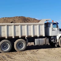 للبيع فالفو مكينه 21 كير 3*3 مكفول مجموعه 14 رقم أربيل سياره جاهزه لشغ...